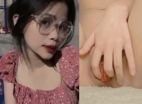 Bích Quyên 2ka8 gái mới lớn chat sex call show siêu dâm